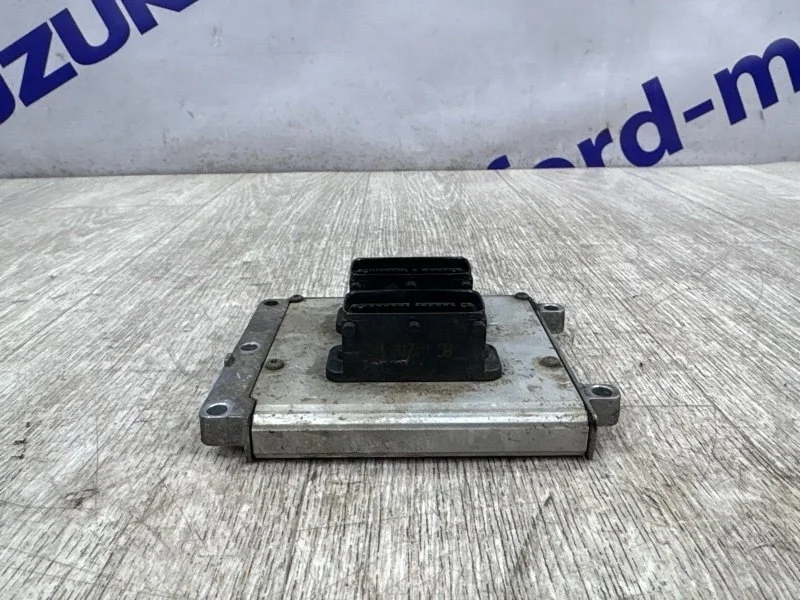 Блок управления двс OPEL VECTRA 2004