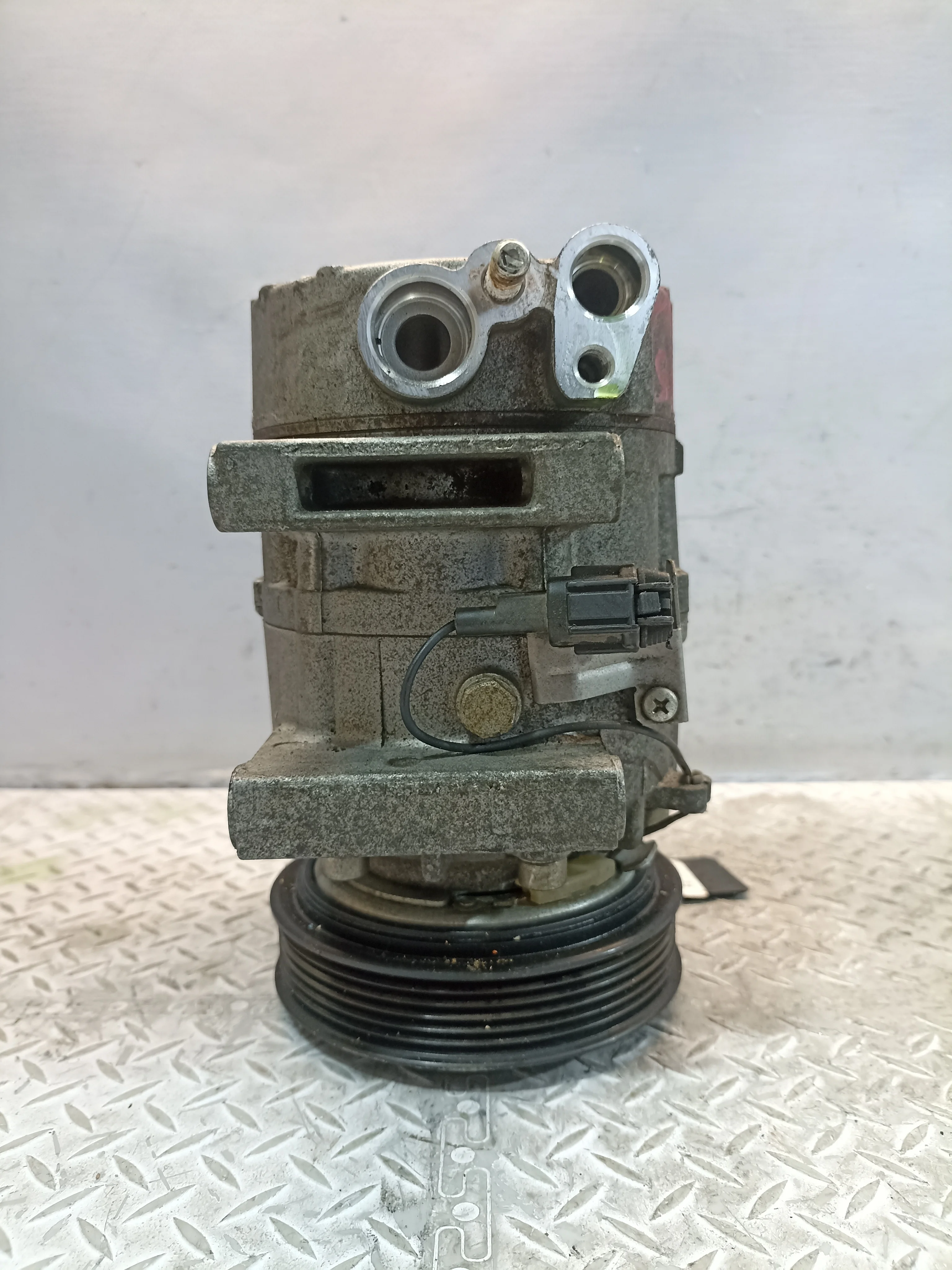 КОМПРЕССОР КОНДИЦИОНЕРА NISSAN 92600AU000  D3068