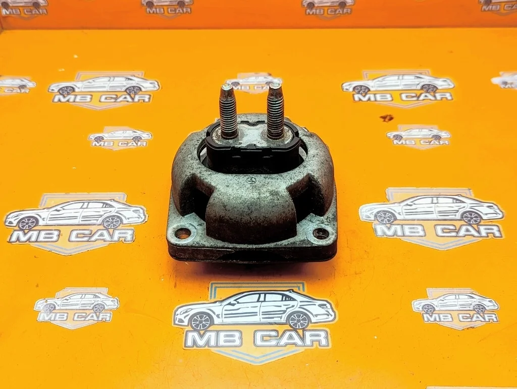 Опора КПП Mercedes-Benz