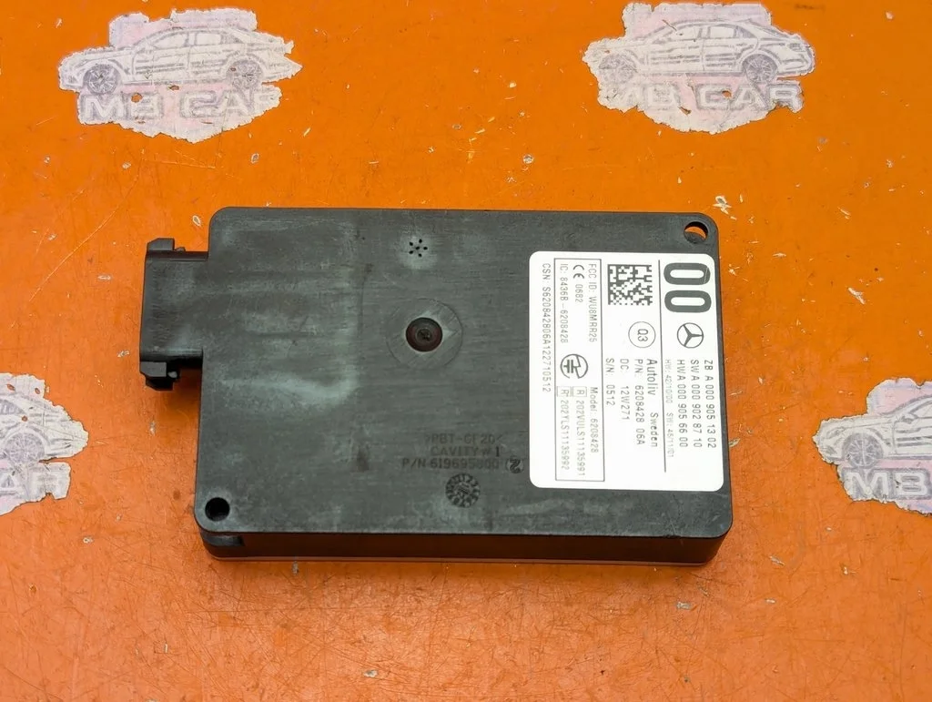 Радарный датчик Mercedes-Benz