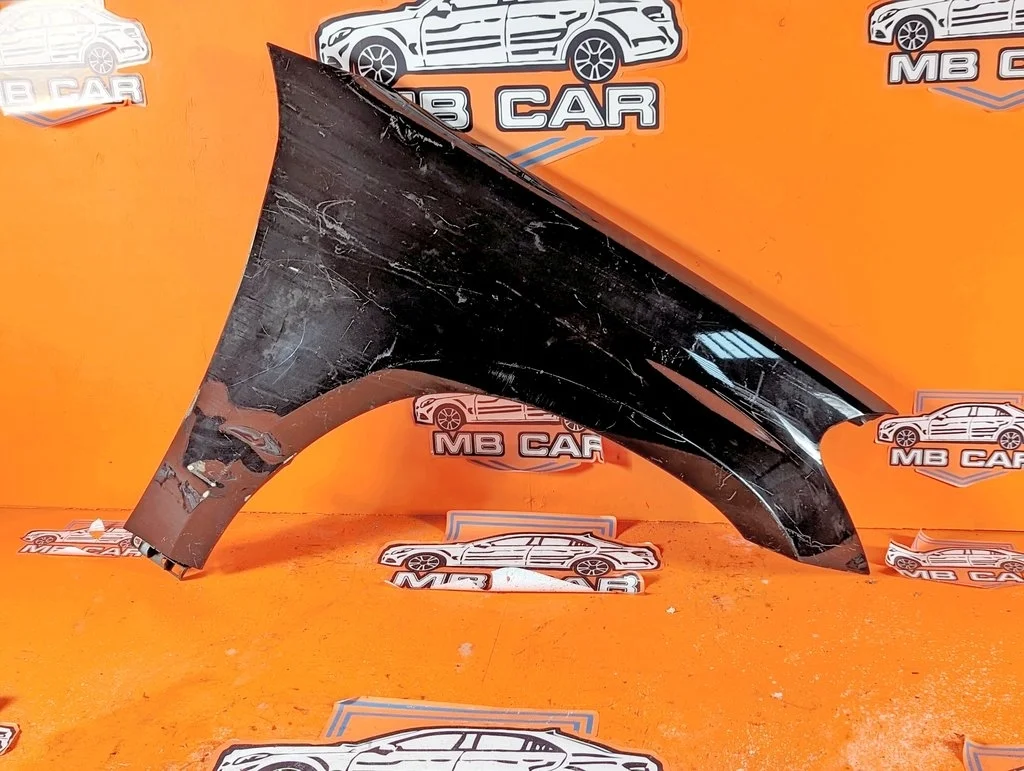 Крыло переднее правое Mercedes-Benz
