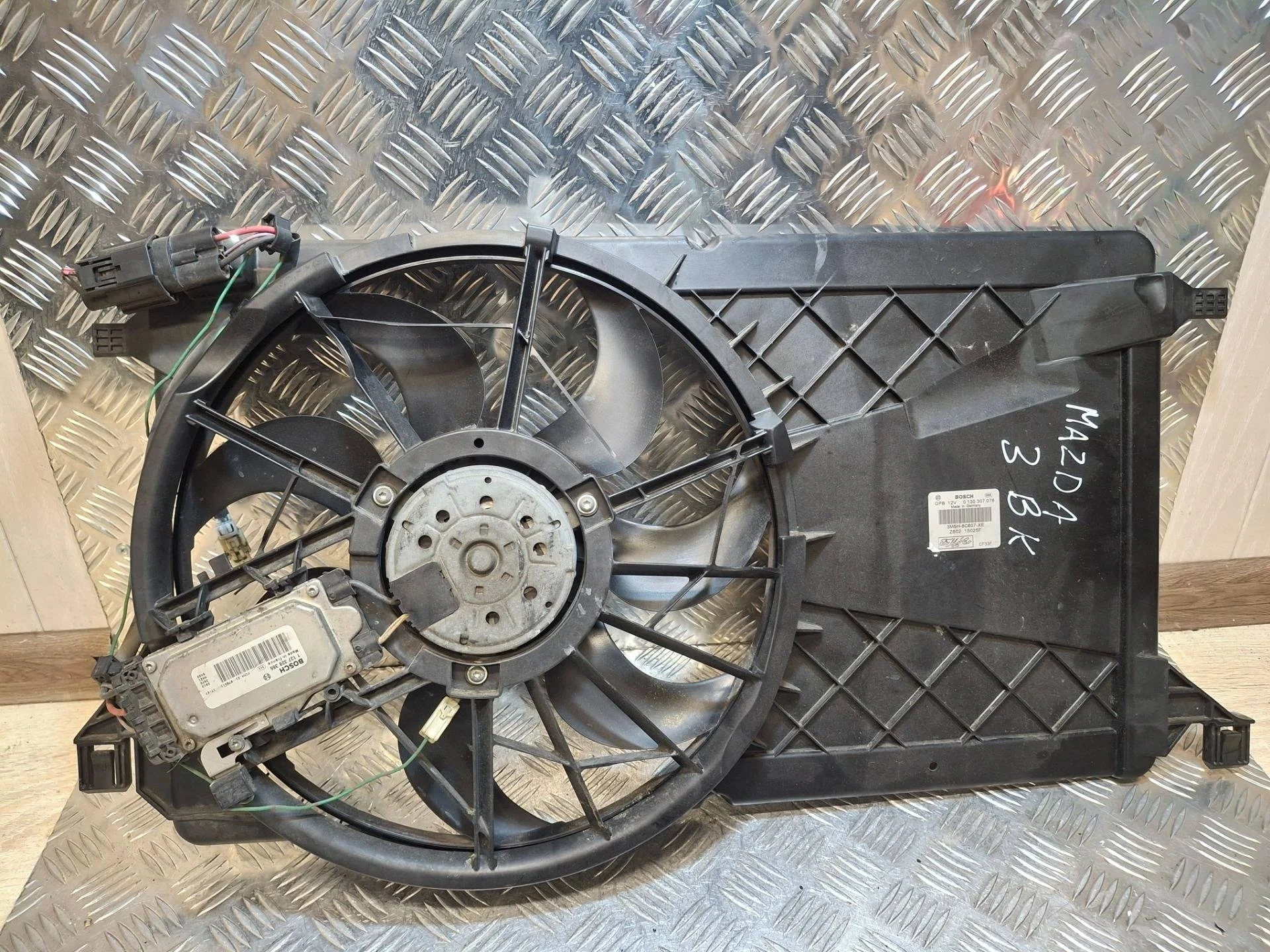 вентилятор охлаждения Mazda 3 BK BK