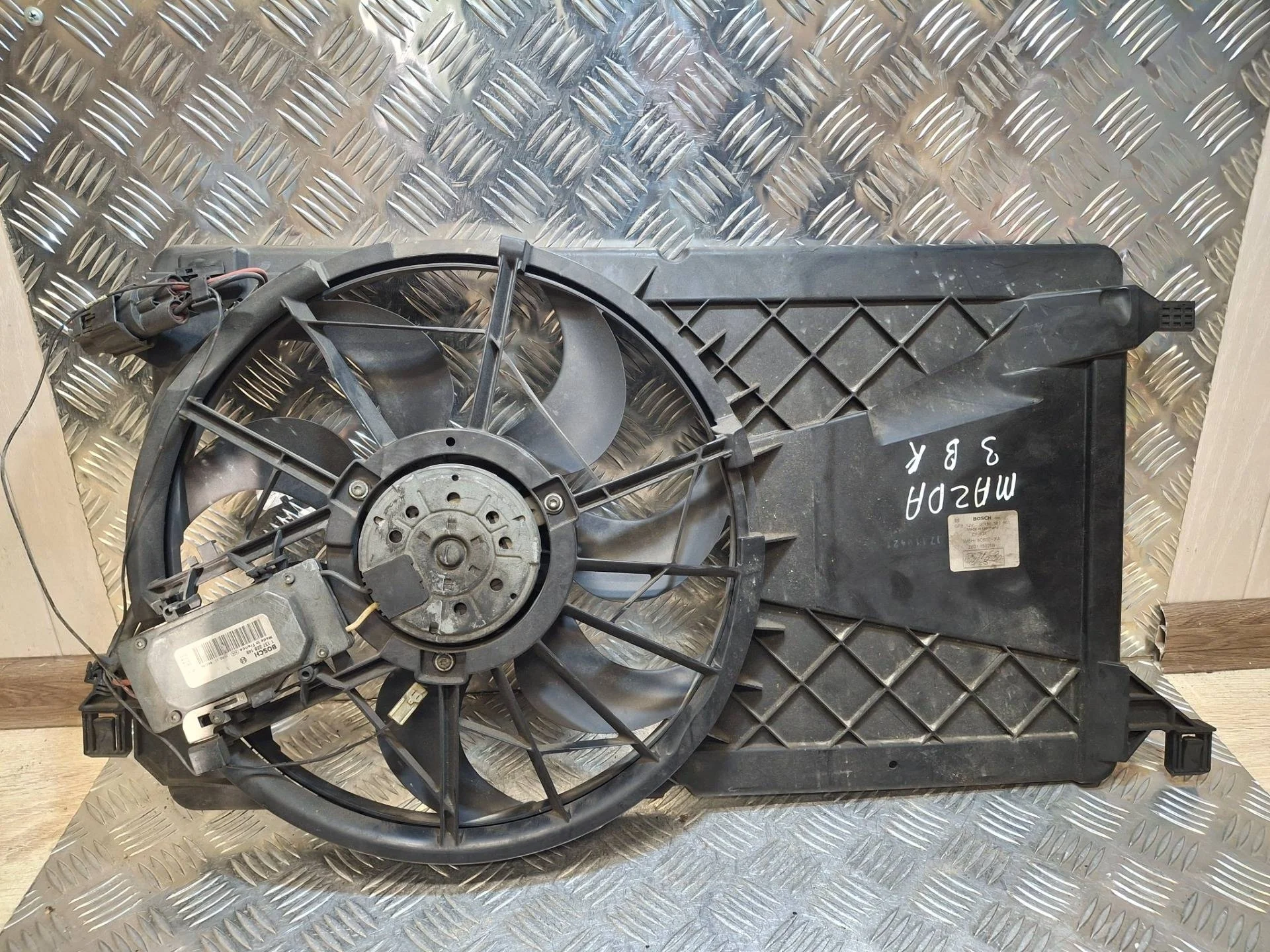 вентилятор охлаждения Mazda 3 BK BK