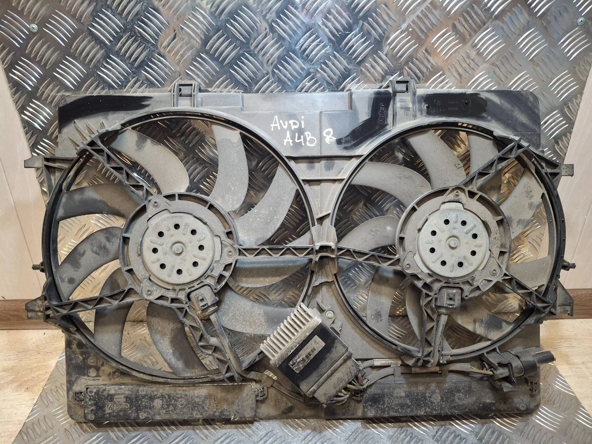 вентилятор охлаждения Audi A4 B8/8K