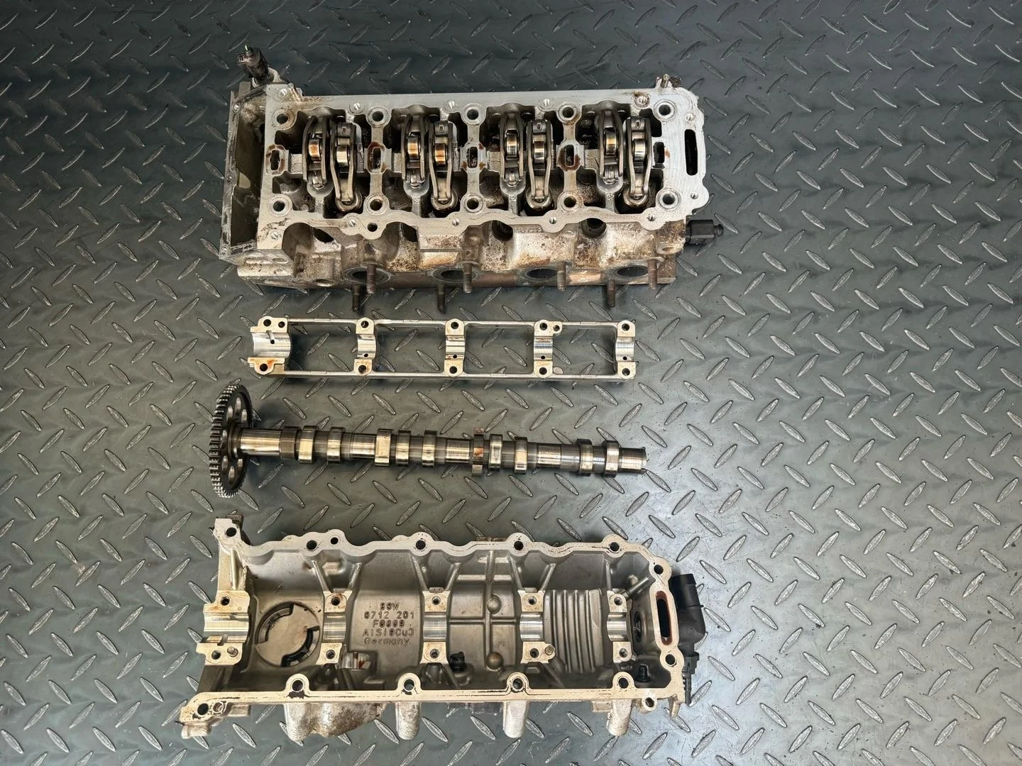 головка блока цилиндров Volkswagen Golf 6