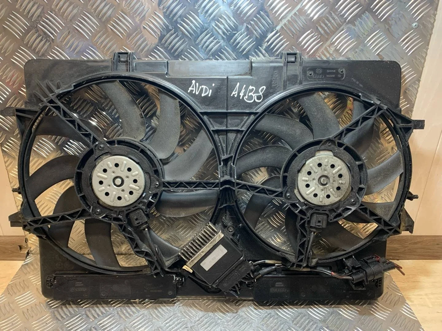вентилятор охлаждения Audi A4 B8/8K