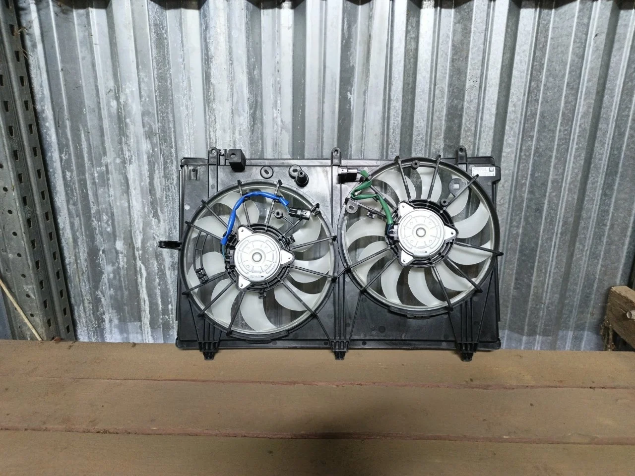 Диффузор вентиляторов в сборе Mitsubishi Outlander 3 2012-2015 1355A379