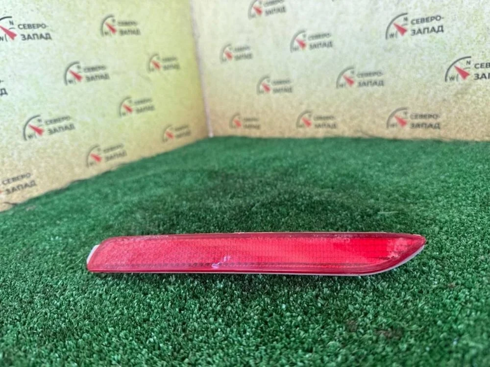 Катафот бампера Toyota Camry 2013 8192048012 50 1AZFE, задний левый