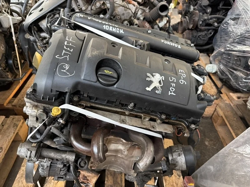 Двигатель Peugeot 308 2012 0135QT T7 EP6C