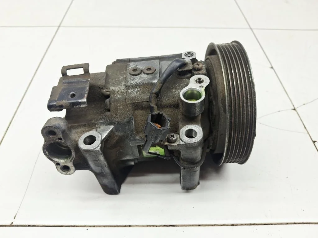 Компрессор кондиционера Nissan Almera N16