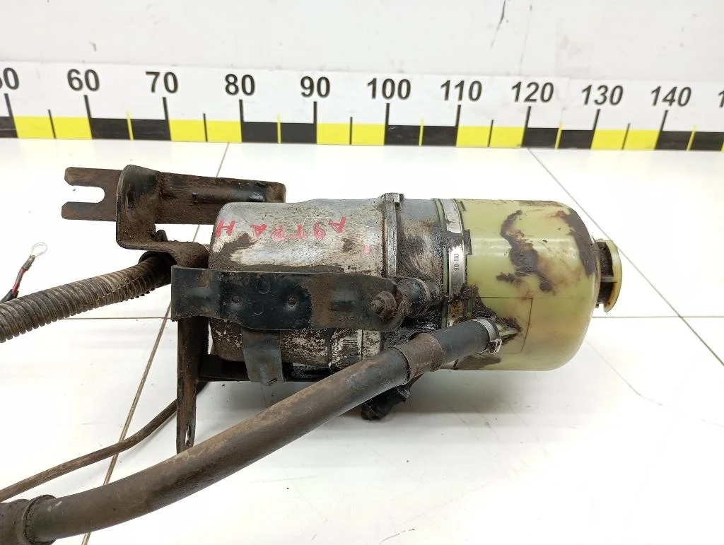 Насос гидроусилителя Opel Astra 2010 H