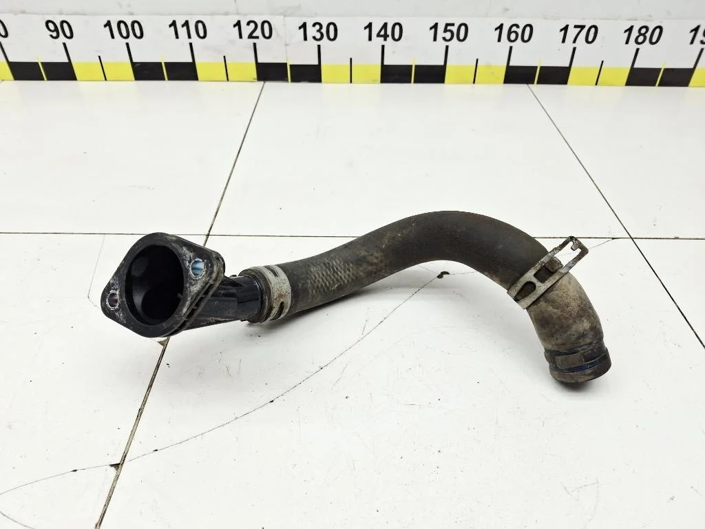 Патрубок радиатора Kia Ceed 2 2015 JD