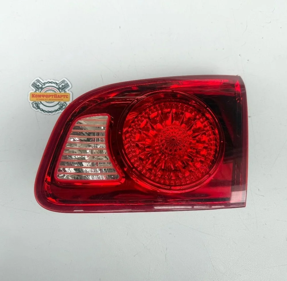 Фонарь крышки багажника внутренний Hyundai Santa Fe II (2005—2010)