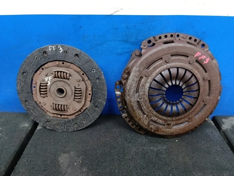 Диск и корзина сцепления Ford Focus 3 2013 1810592 DB 1.6 IQDB