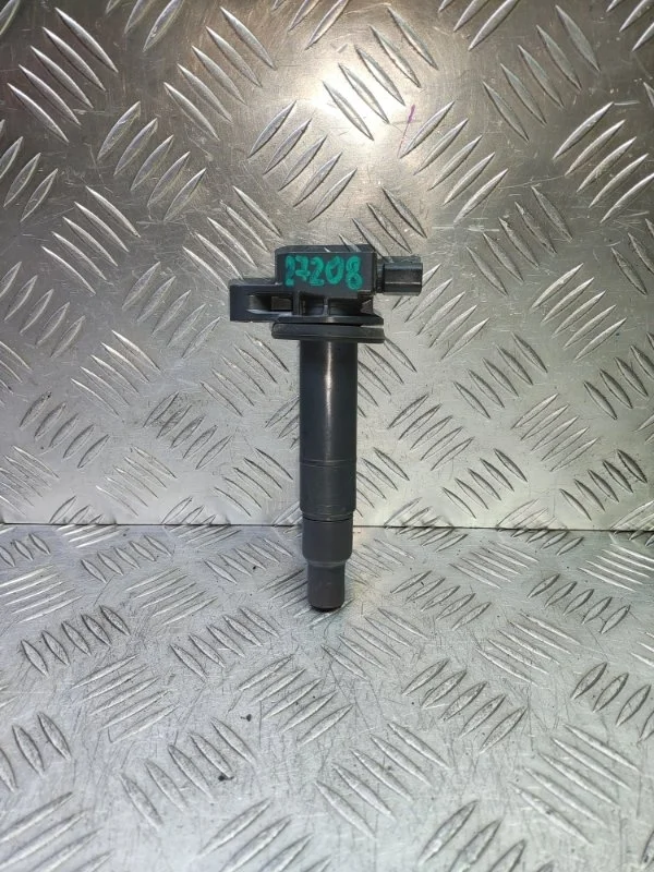 Катушка зажигания Toyota Corolla Spacio Vitz 9091902240 E120 E 120 NZE121 1NZFE