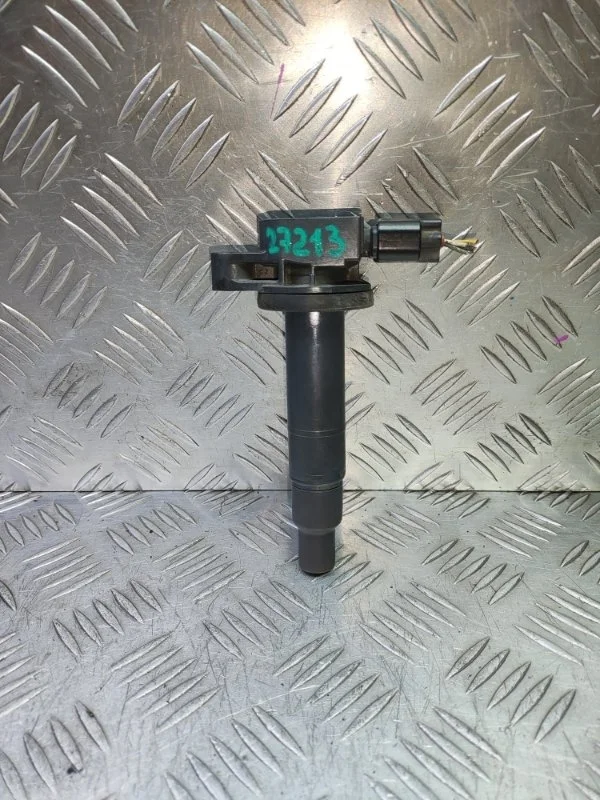 Катушка зажигания Toyota Corolla Spacio Vitz 9091902240 E120 E 120 NZE121 1NZFE