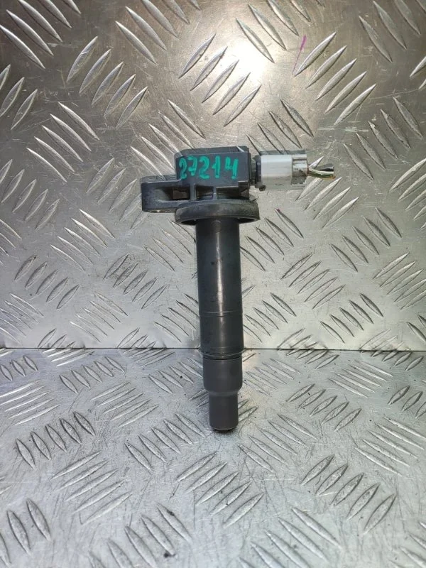 Катушка зажигания Toyota Corolla Spacio Vitz 9091902240 E120 E 120 NZE121 1NZFE