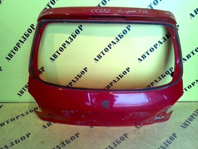 Крышка (дверь) багажника PEUGEOT 206 1998-2012 8701R5