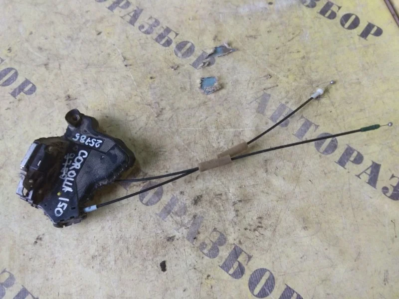 Замок двери передней правой TOYOTA COROLLA 150 2006-2013 6903042221