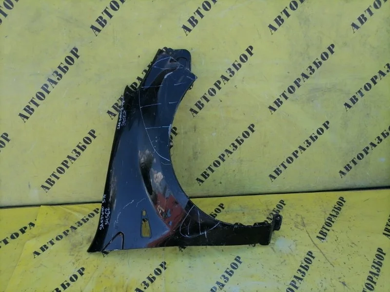 Крыло переднее правое RENAULT SANDERO 2009-2014 631005379R