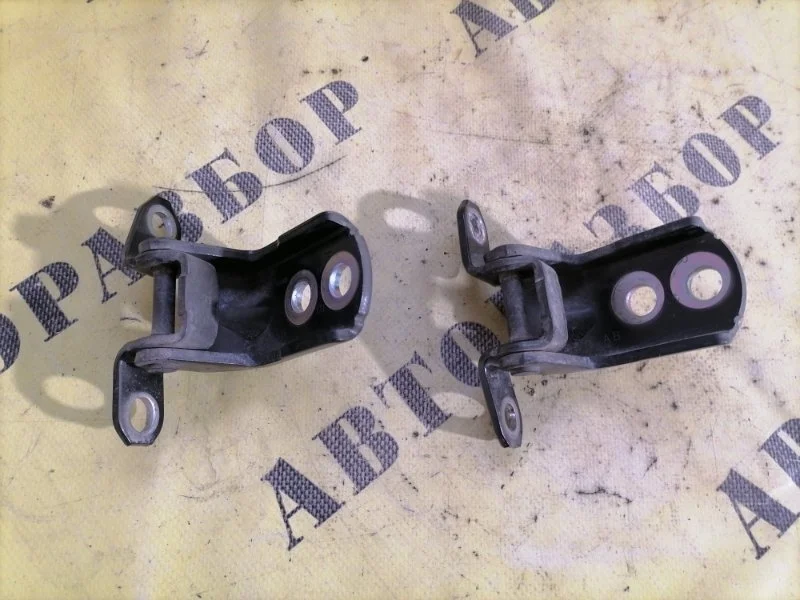 Петля двери NISSAN ALMERA (G15) 2013-2018 2016 82420ED00B СЕДАН 1.6 K4M 102Л/С