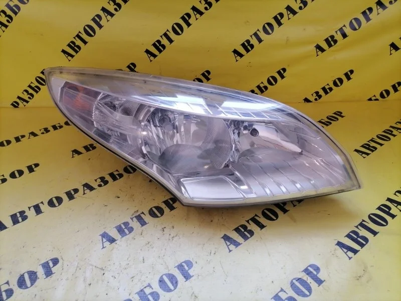 Фара правая RENAULT MEGANE 3 2009-2016 2009 260100017R УНИВЕРСАЛ 1.5 K9K836 K9KJ836110 Л/С