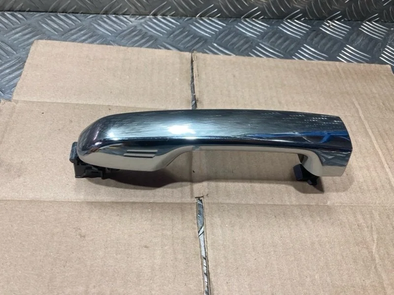 Ручка двери наружная TOYOTA Land Cruiser 2019 6921060270 URJ202 1VD-FTV 4.5