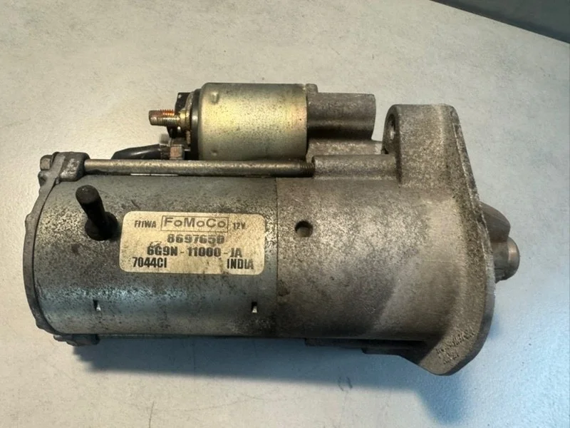 Стартер Volvo S40 8697650 B5244S5