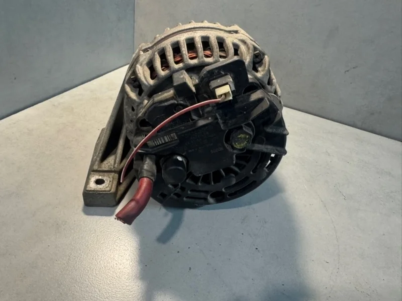 Генератор Volvo S60 8676498 B5244S