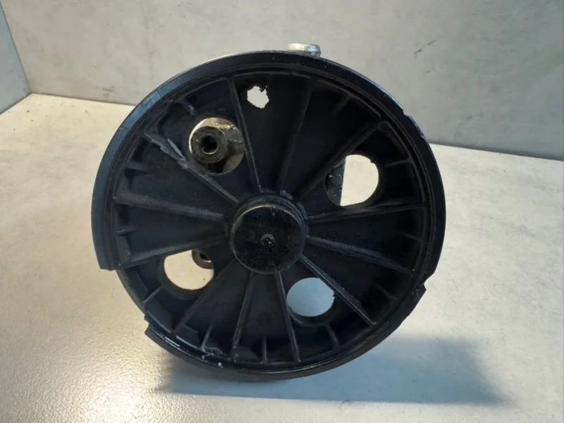 Насос гидроусилителя руля Volvo S60 8251957 B5244S