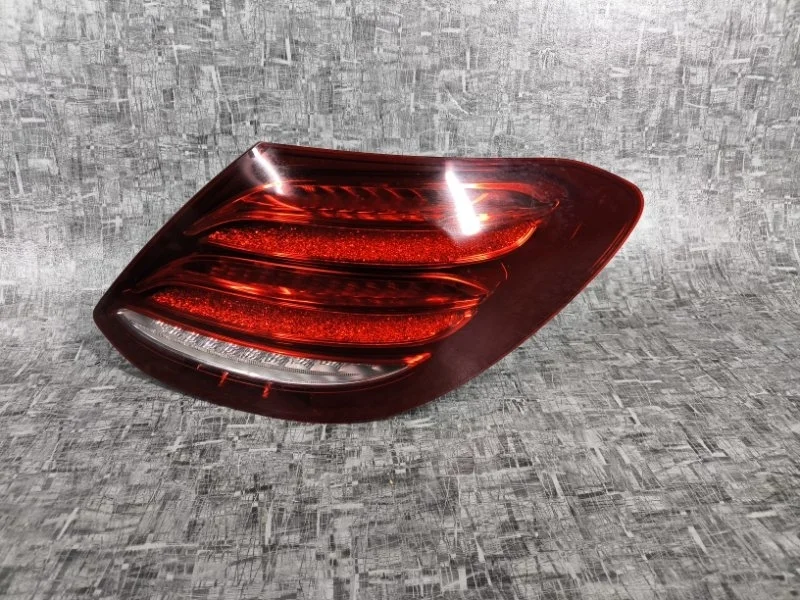 Фонарь в крыло задний правый Mercedes-Benz