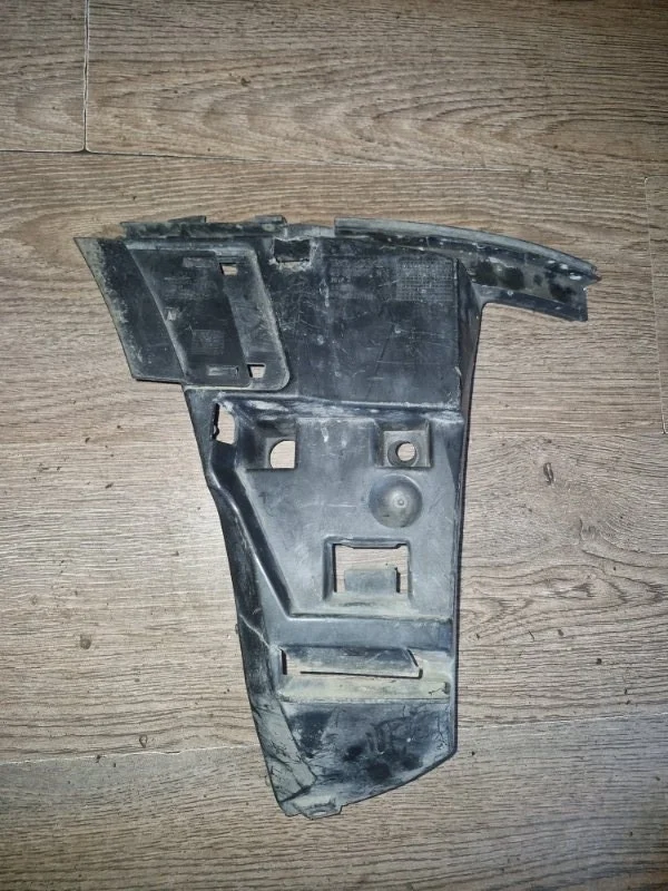 Кронштейн бампера Volvo XC70 2007 P2