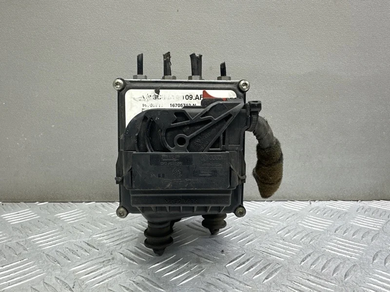 Блок abs Volkswagen Passat B6