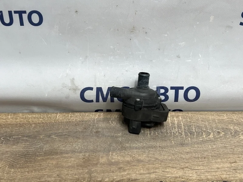 Насос охлаждения электрический Mercedes-Benz ML 2015 A6398350064 W166 642.826