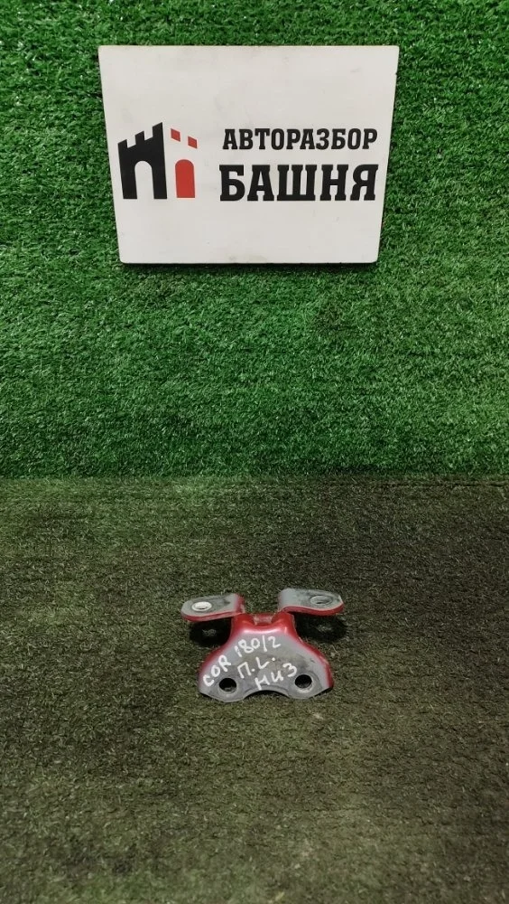 Петля двери Toyota Corolla 2013 6874012120 180 1ZRFE, передняя левая