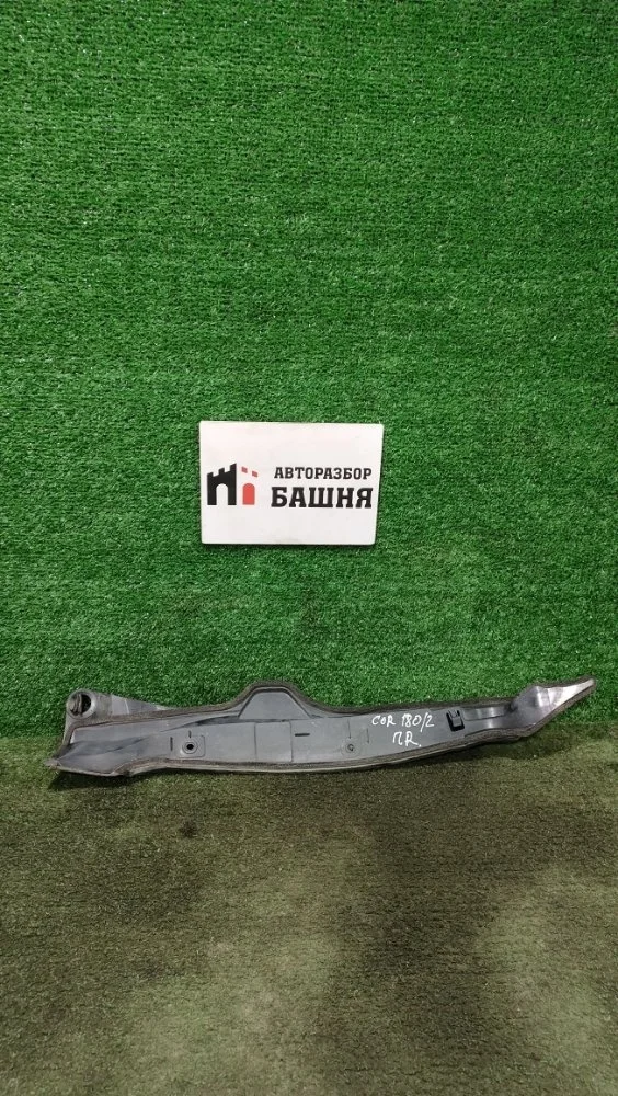Пыльник крыла Toyota Corolla 2013 5382702210 180 1ZRFE, передний правый