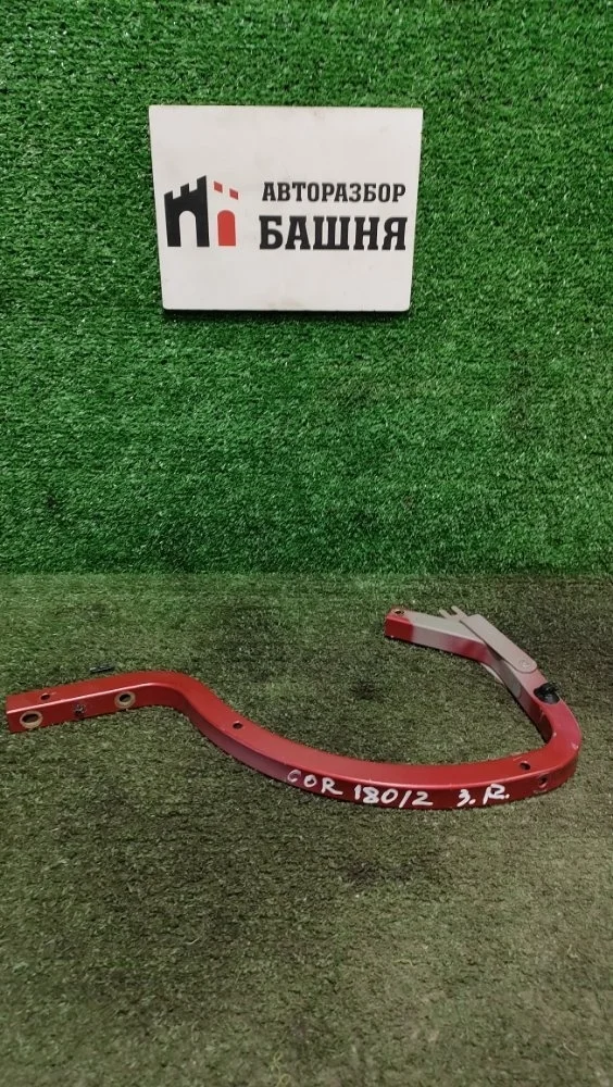 Петля багажника Toyota Corolla 2013 6450302160 180 1ZRFE, правая