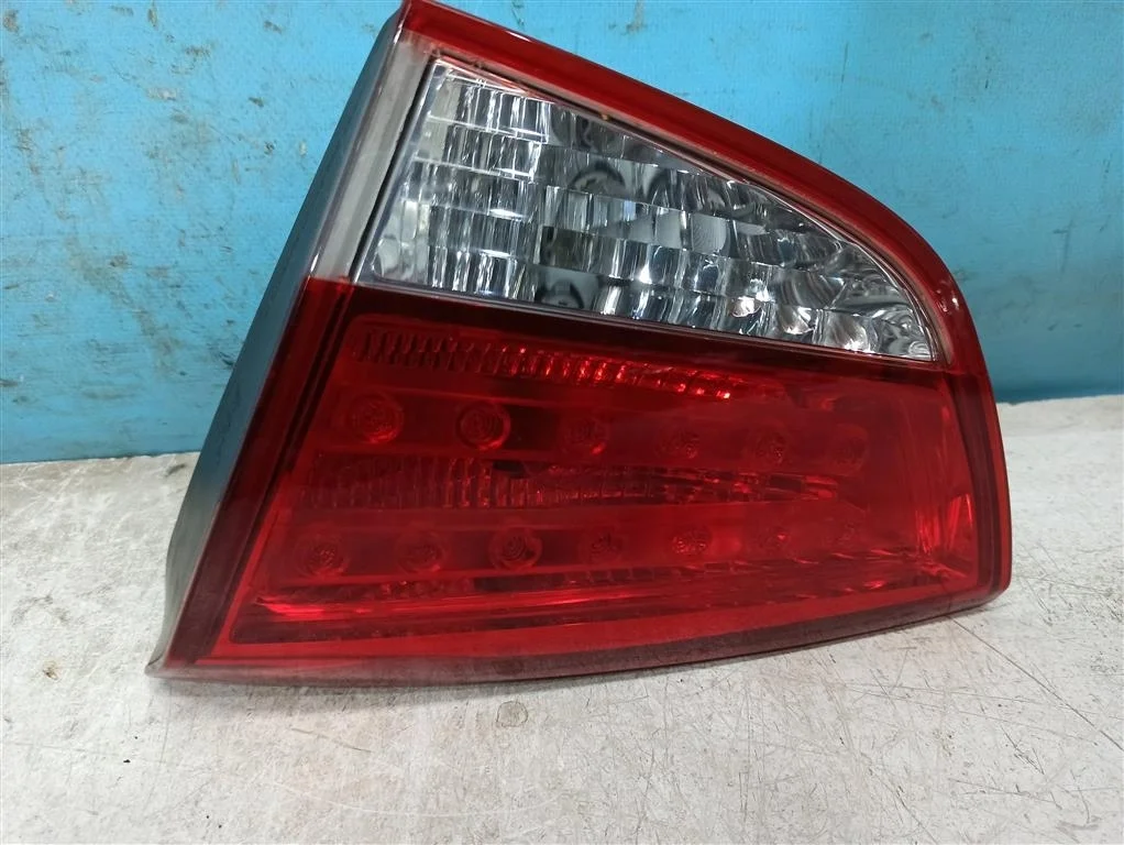 фонарь внутренний Hyundai IX35 1 2010-2013  19.03.2010