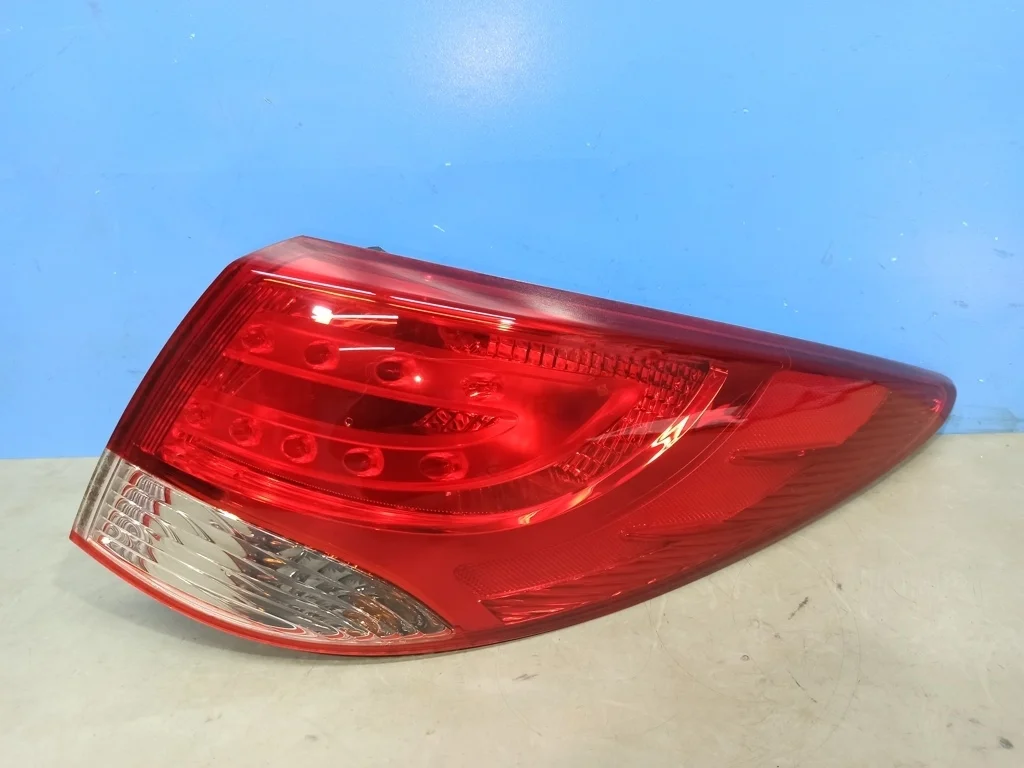 фонарь внешний Hyundai IX35 1 2013-2015  25.11.2014