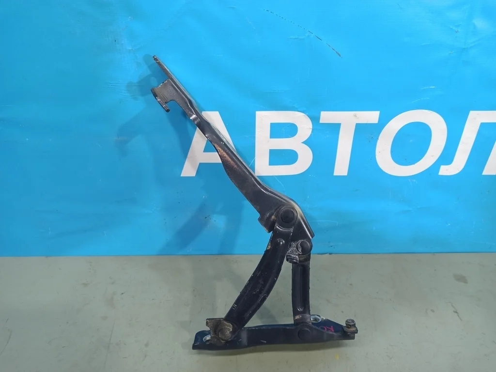 петля капота Kia SOUL 2 2013-2016  04.11.2014