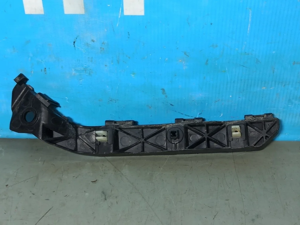 кронштейн переднего бампера Hyundai i40 1 2011-2015  22.07.2011