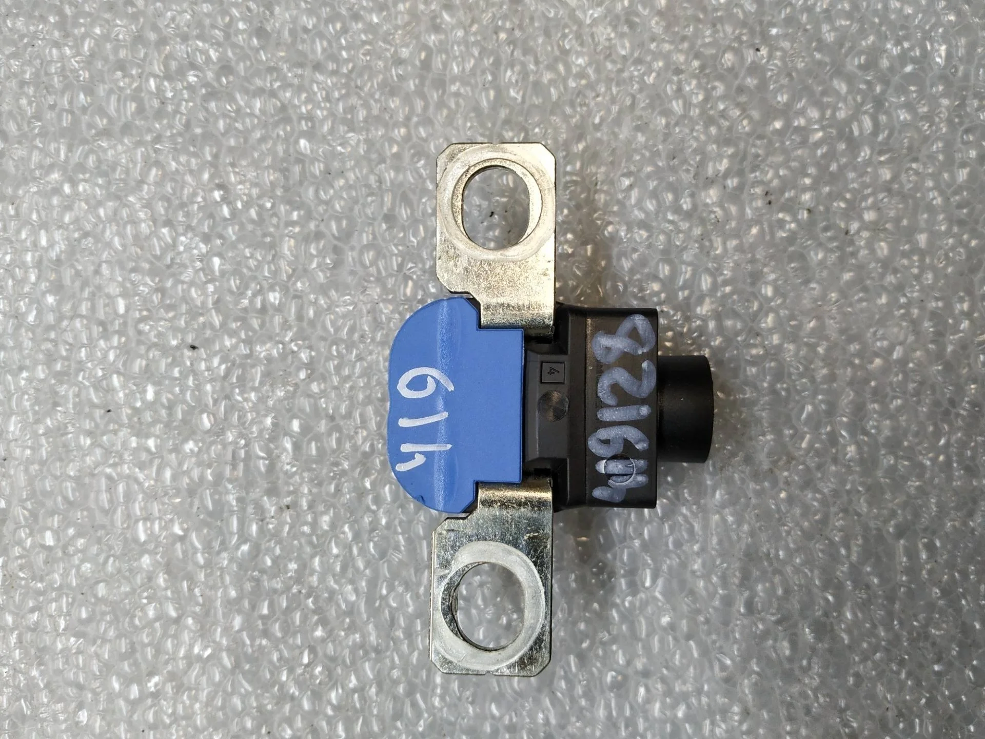 пиропатрон АКБ Volkswagen Touareg 2 7P6