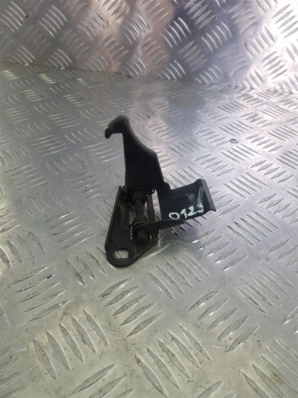 Замок капота LAND ROVER FREELANDER II (2006—2010)