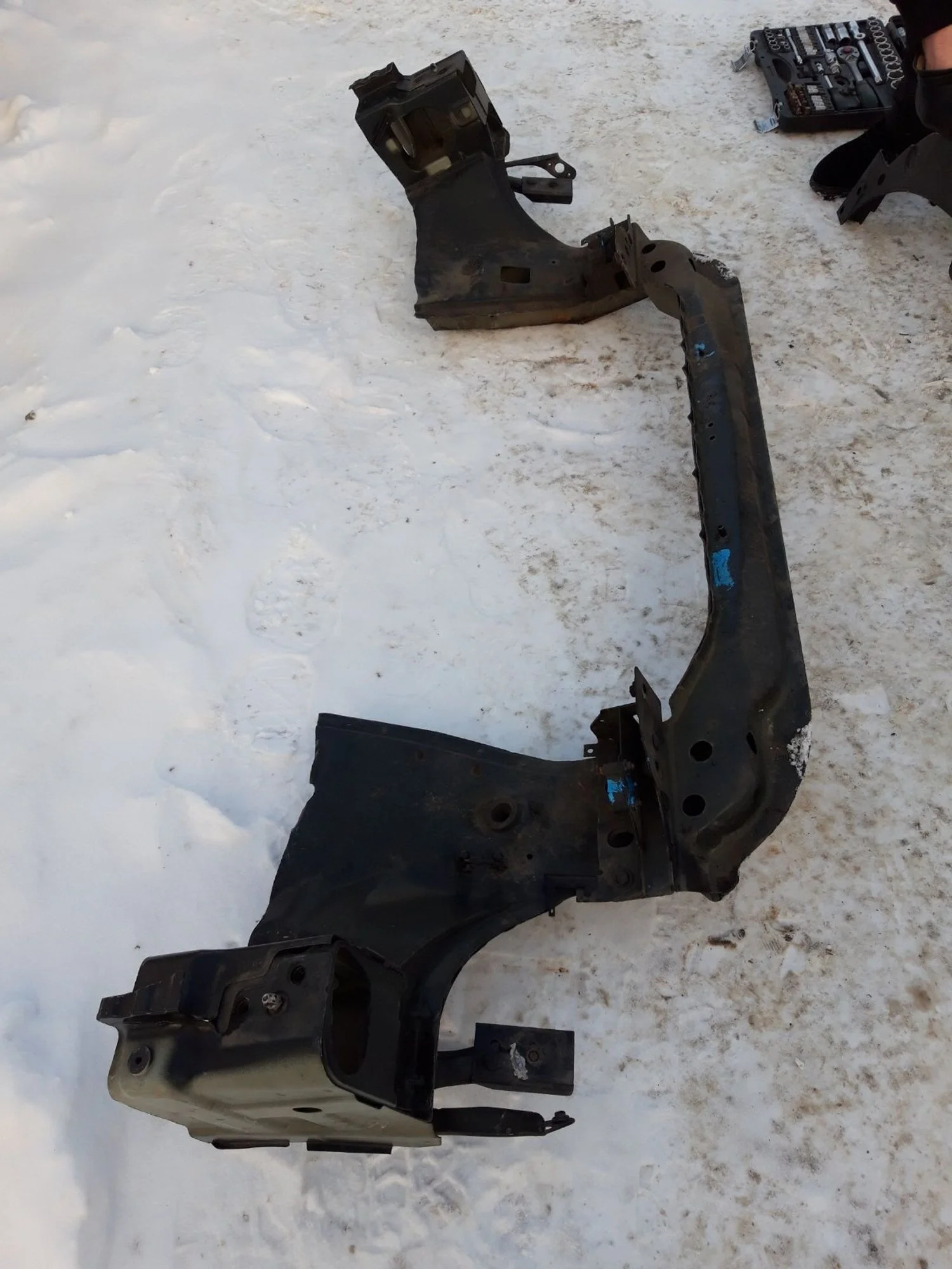 Балка поперечная Land Rover Range Rover Sport I (2005—2009)