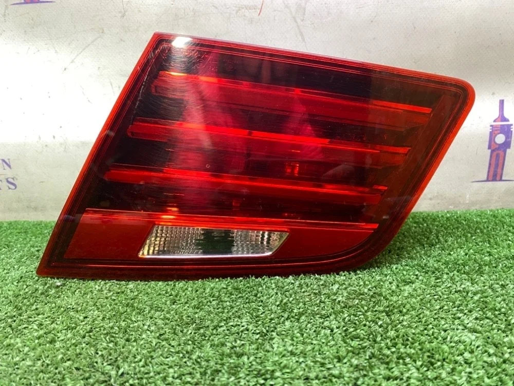 Фонарь в крышку багажника BMW F10