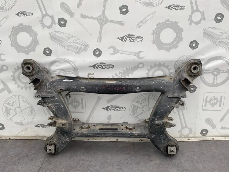 Подрамник задний Mercedes-benz W212