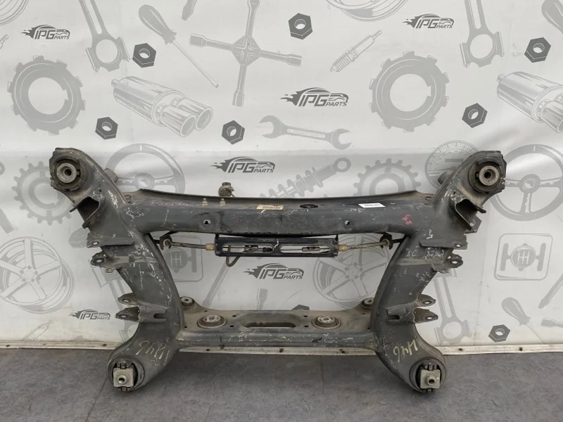 Подрамник задний Mercedes-benz W212