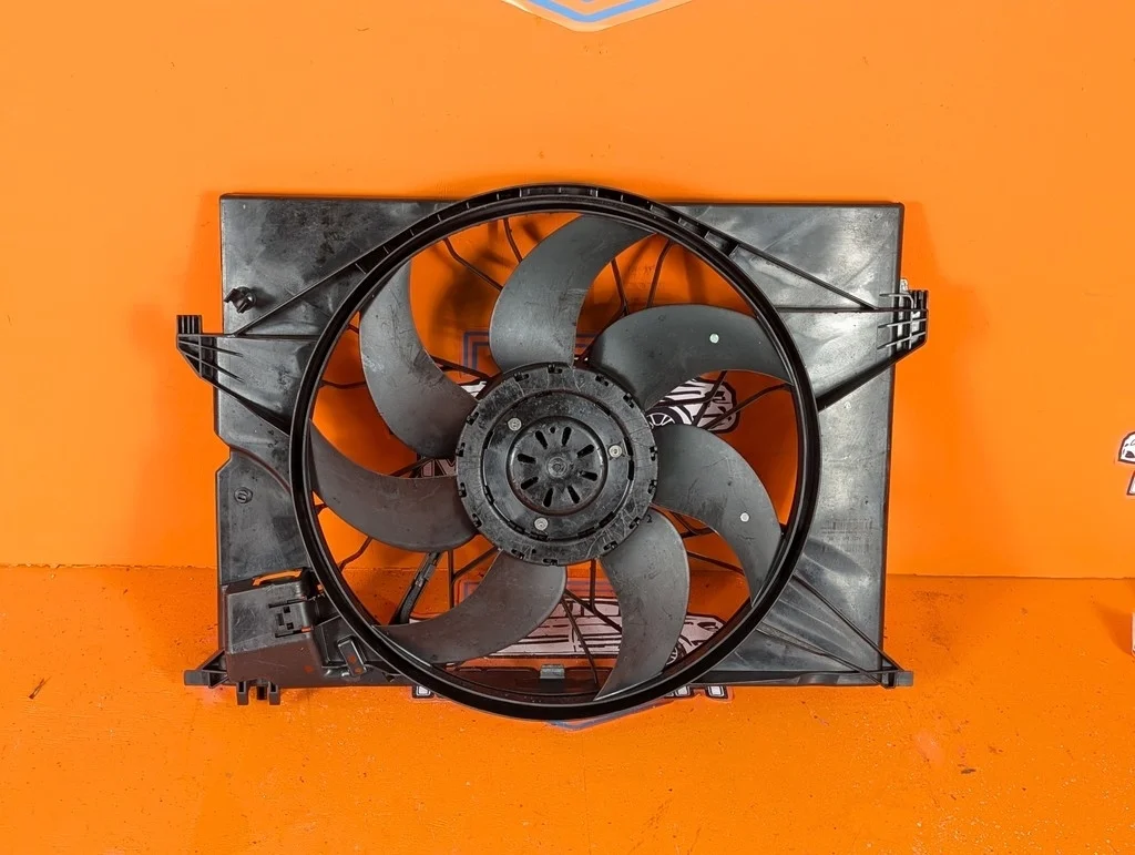 Вентилятор основной Mercedes-Benz