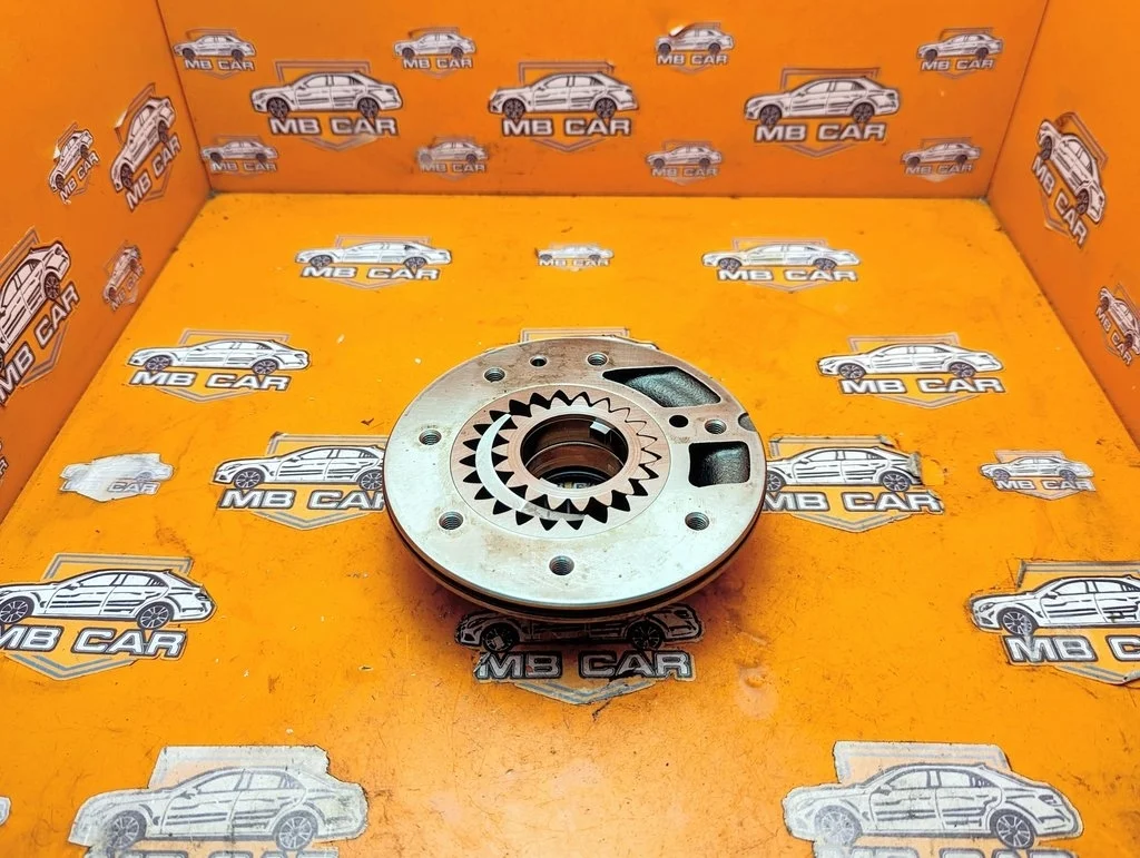 Насос масляный Mercedes-Benz