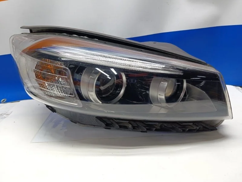 Фара Kia Sorento Prime 2015 92102C5000 UM 2.4 G4KJ, правая